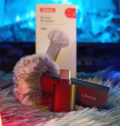 Ulanzi WM-10 Wireless Clip-on Microphone for Smartphone or Tablet